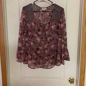 Cute purple flower top